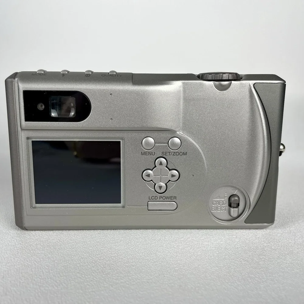 Konica Q-M200 Digital Camera 2.1MP Vintage Y2K Complete Box CCD Retro works